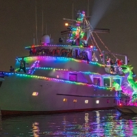 Dragon Lady- Oakland-LIghtedboat-Parade_2024