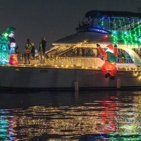 Oakland-LIghtedboat-Parade_2024
