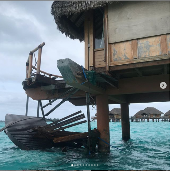 Bora Bora Pearly Beach Resort Bungalow