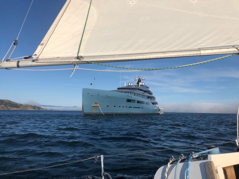 Motoryacht Aviva on the Bay