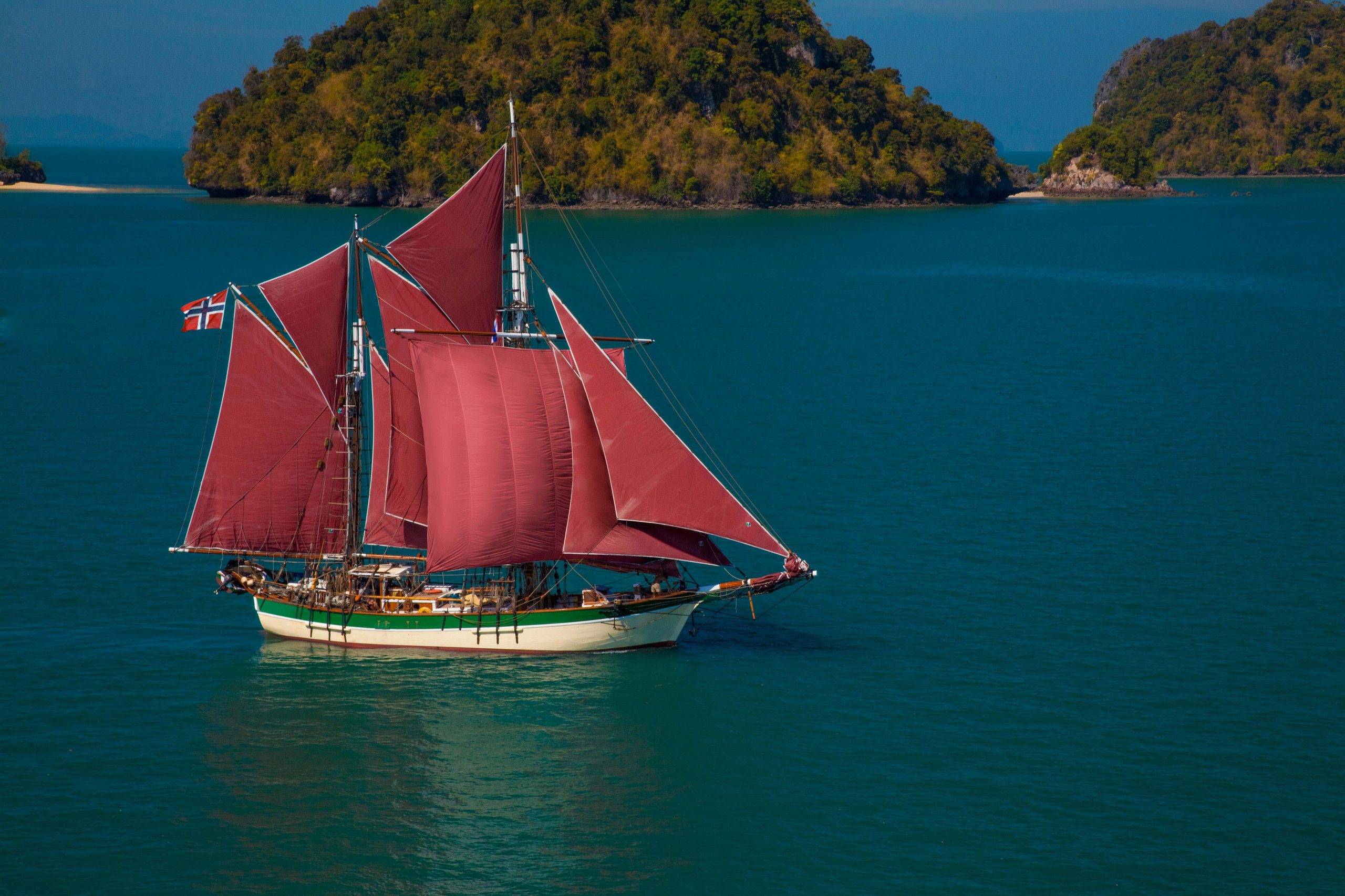 Historic Vessel Vega under sail