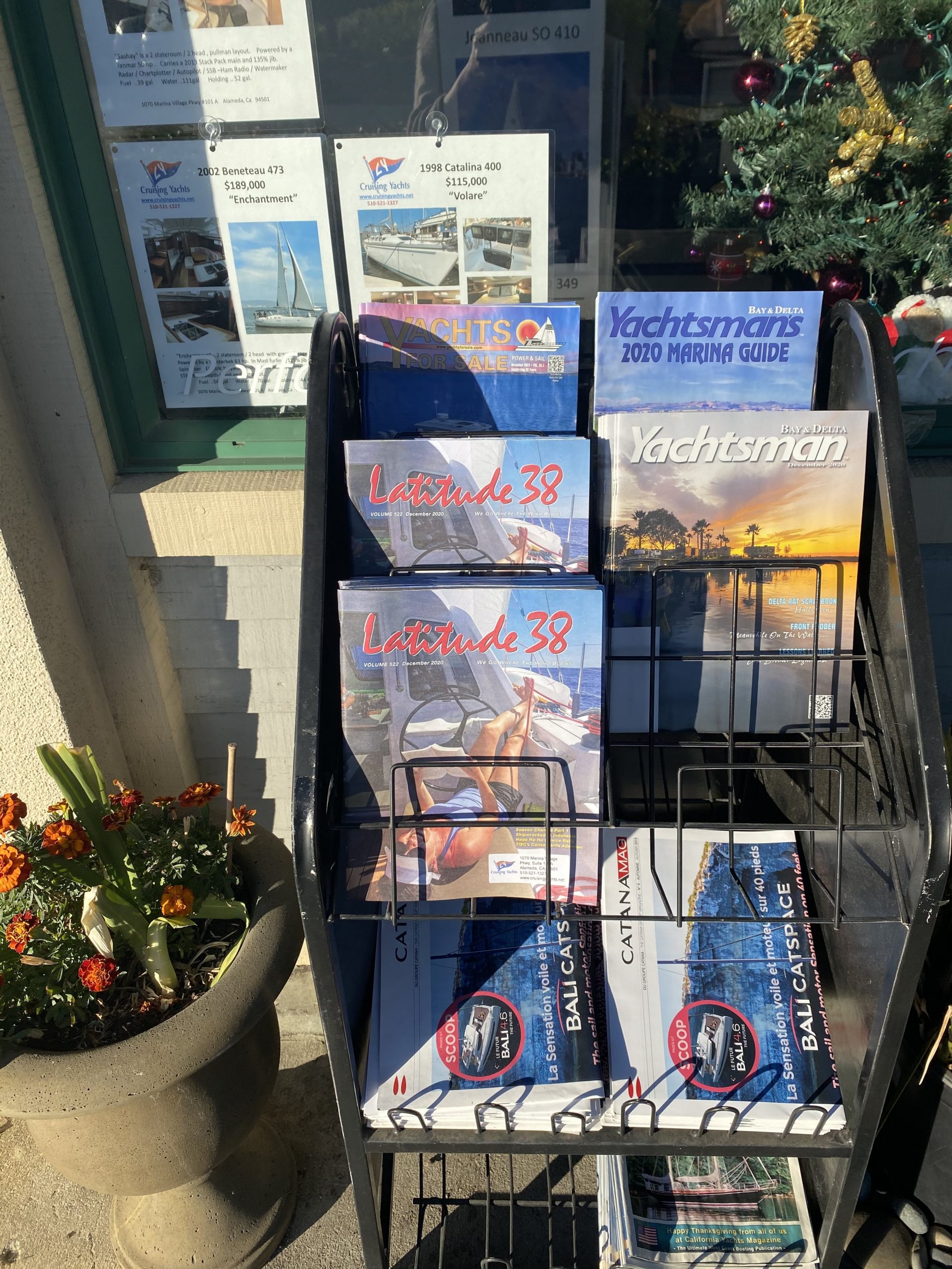 Magazine rack at Cruising Yachts Alameda