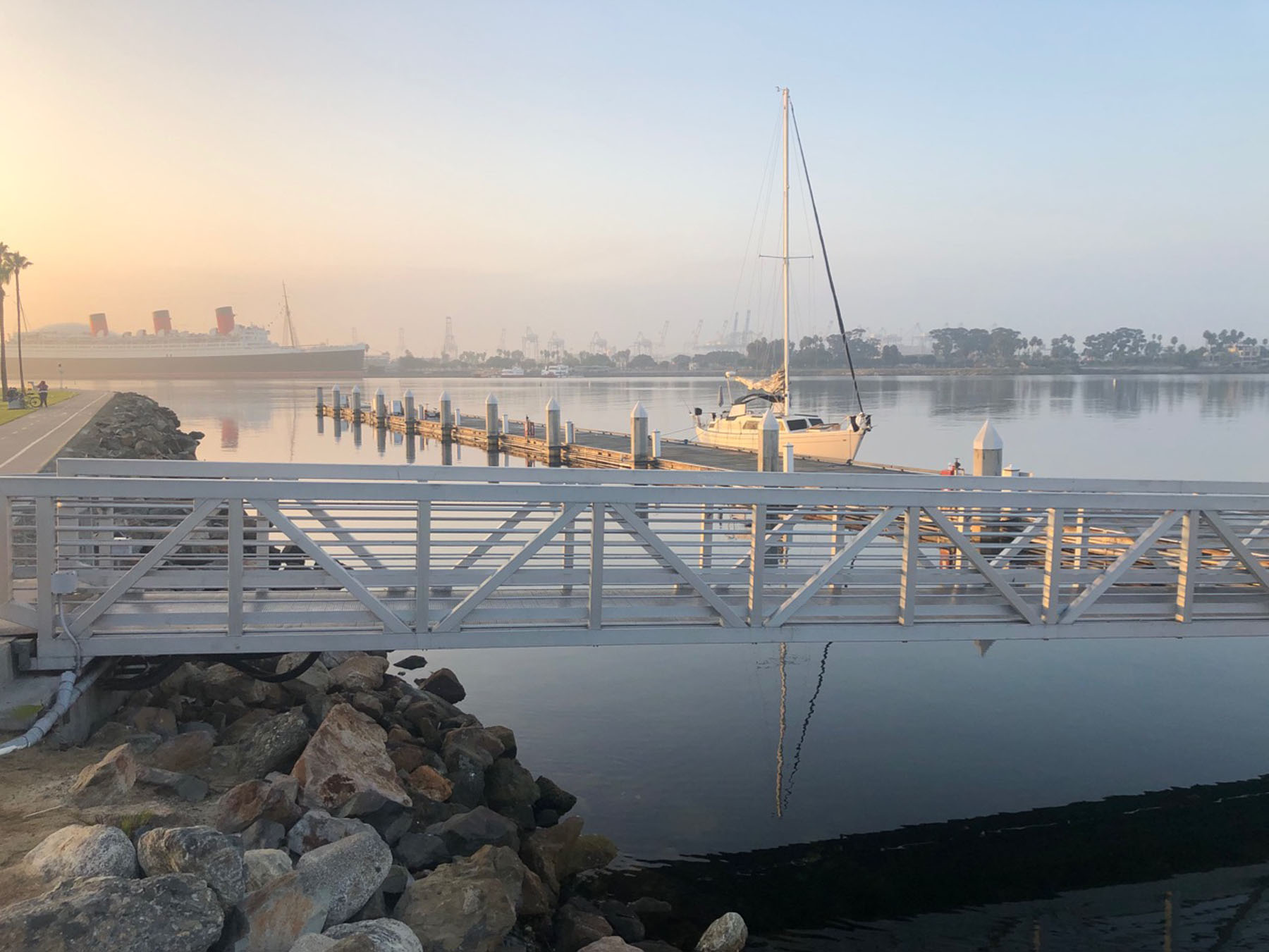 Long Beach guest dock