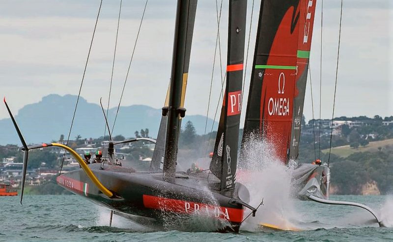 Luna Rossa splash