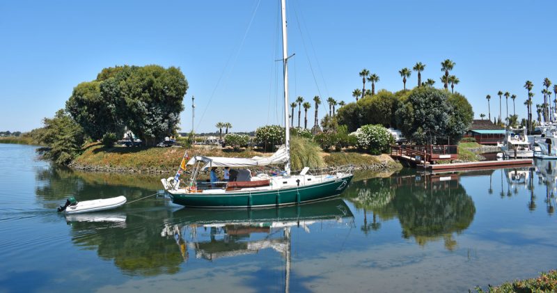 Green Buffalo entering Oxbow Marina