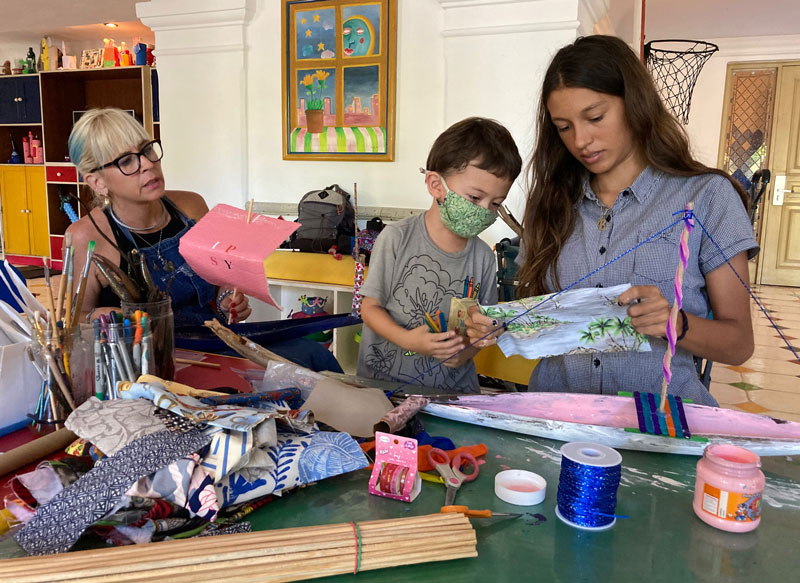 Building seed pod boats