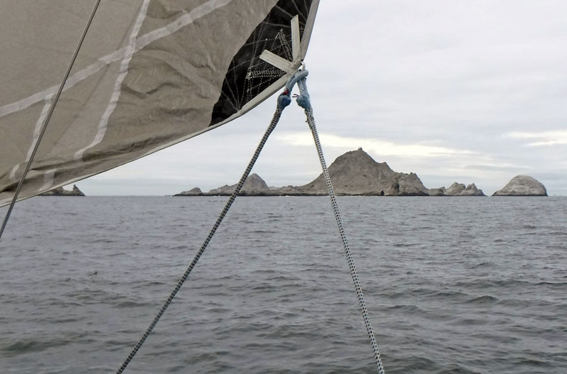Farallones to starboard