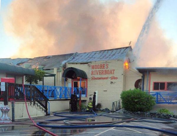 Fire Destroys Moore's Riverboat in the Delta