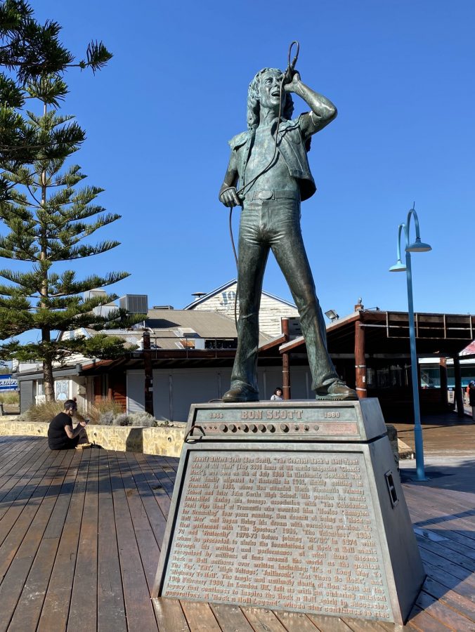 Bon Scott statue