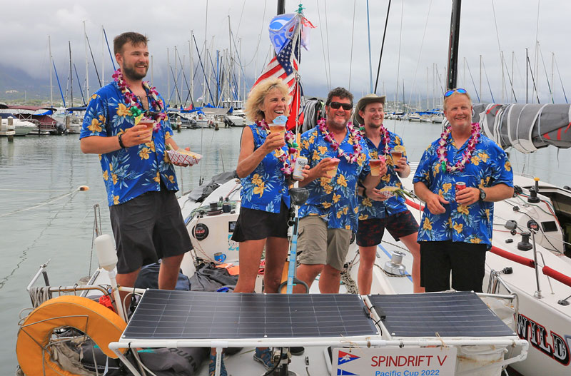 Spindrift V crew in Kaneohe