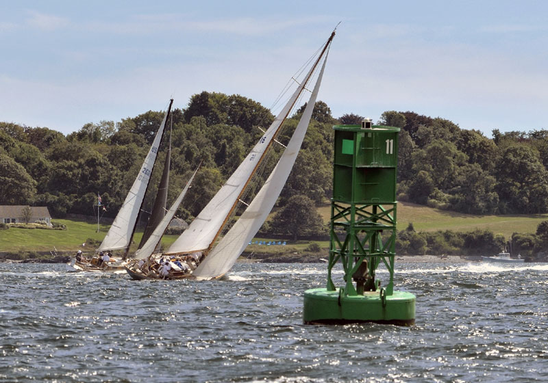 Dorade, green buoy