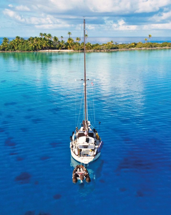 Sierra Wind at anchor