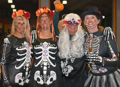 Halloween skeleton costumes
