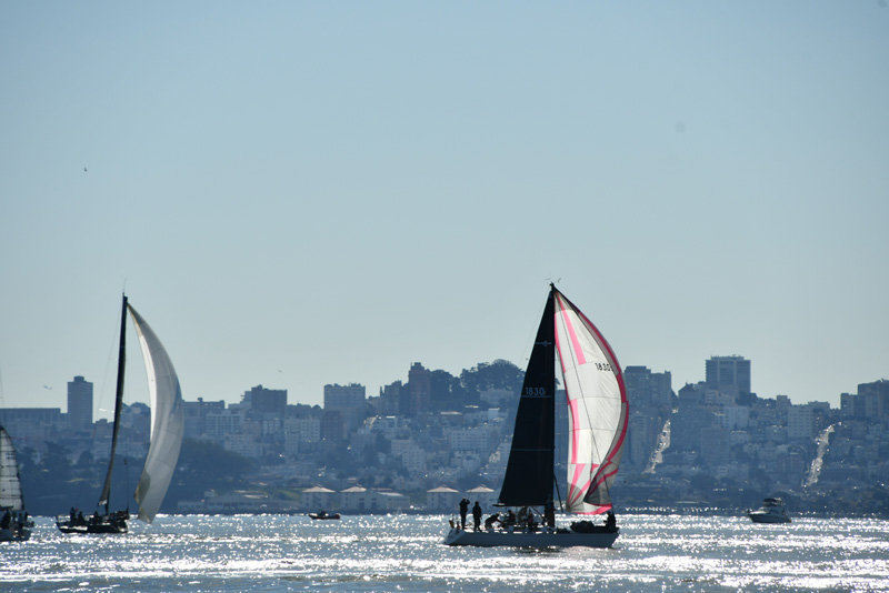 Cal Martime's TP 52 Heather and Andy Schenk's Express 37 Spindrift V.