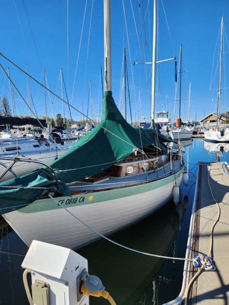 Covers keep the varnish protected.