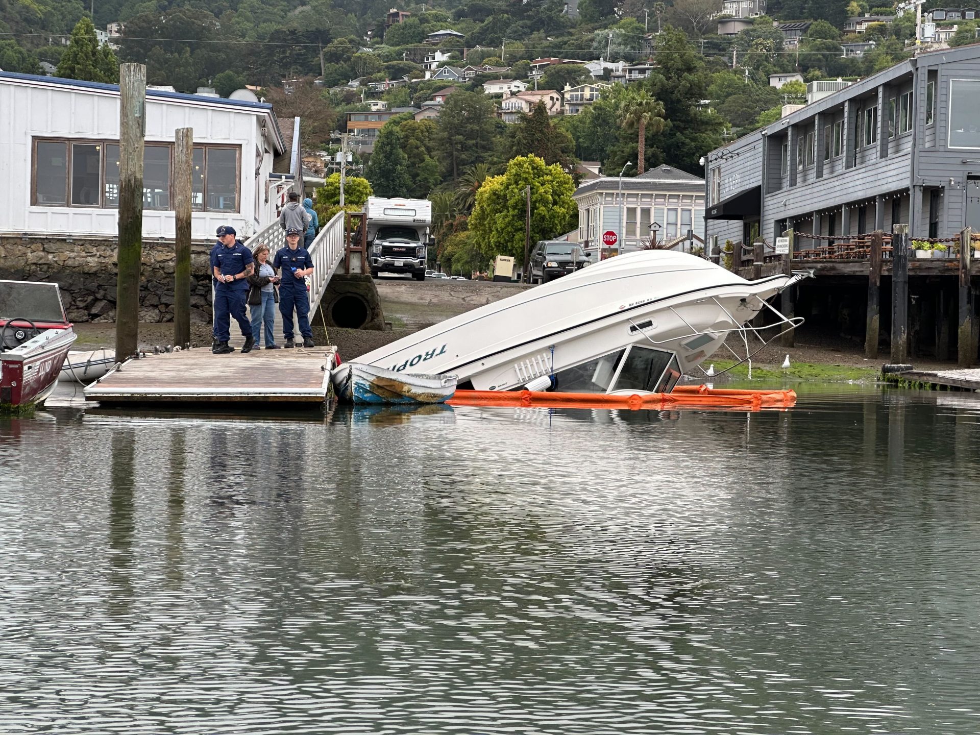 Uscga Ramp Mystery Powerboat Turns Up the Wrong Way at Sausalito Boat Ramp