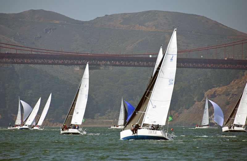 J/105s racing, Golden Gate Bridge in the background