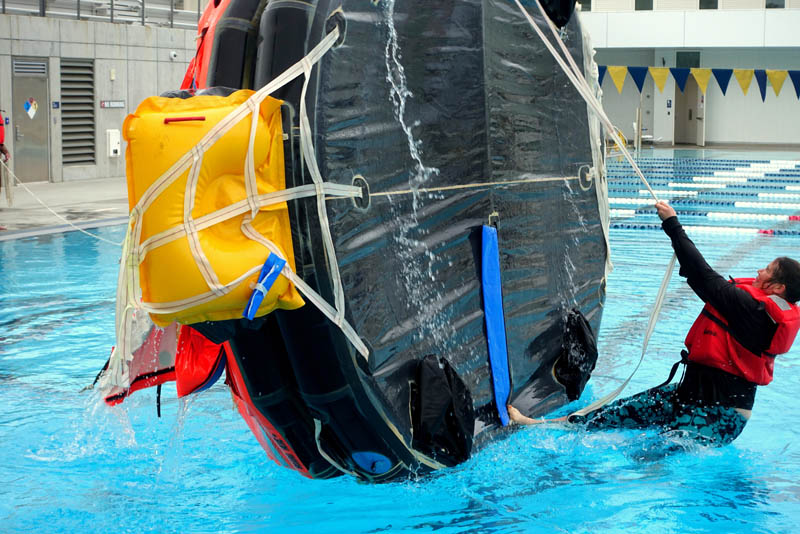 Flipping the liferaft