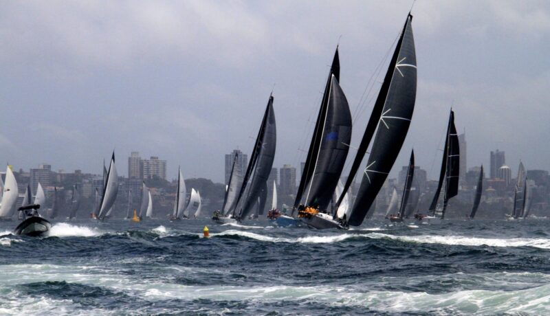 sydney hobart boats racing