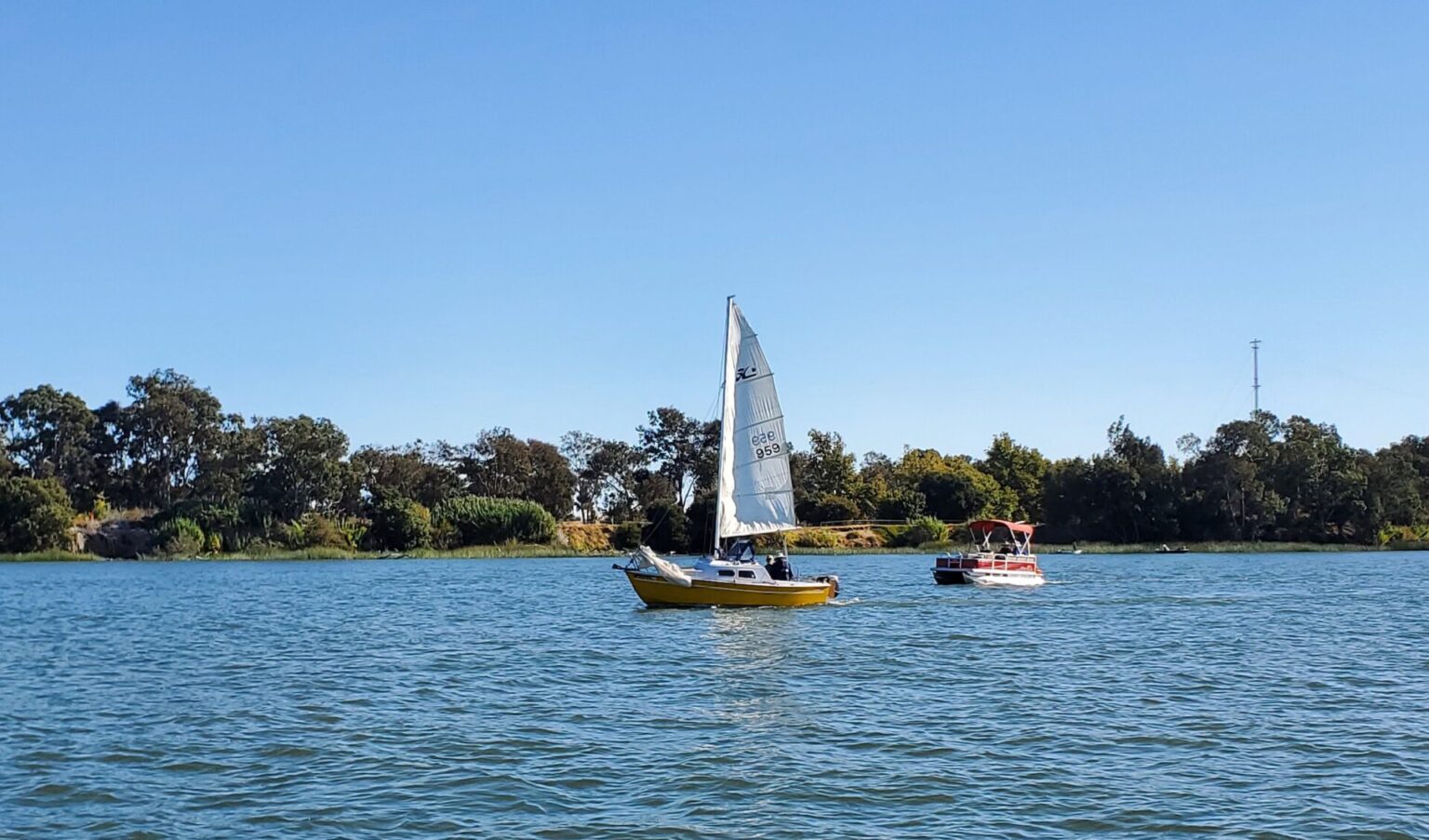 Blue Skies and Sunshine Grace the Potter Yachters' 2023 Bridges Sail