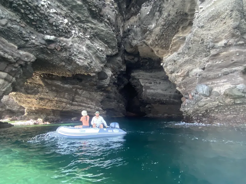 Caleta Partida Caves