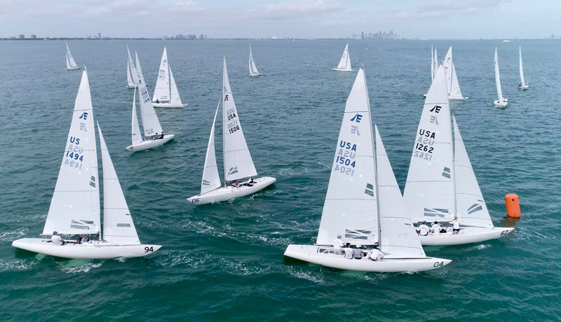 Etchells at windward mark