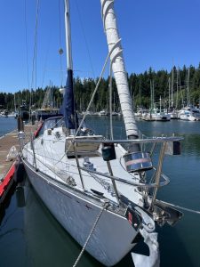 2-Calypso-bow-from-dock