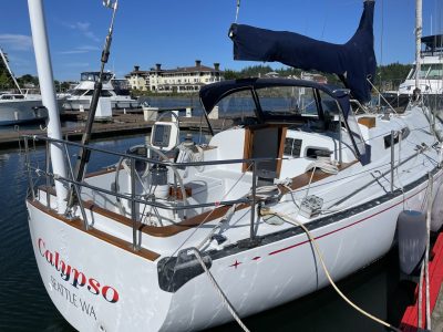 4-Calypso-stern-looking-forward-from-dock