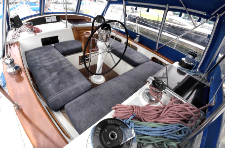 Cockpit-7