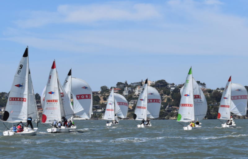 Seven of the ten competitors duking it out on the run,.