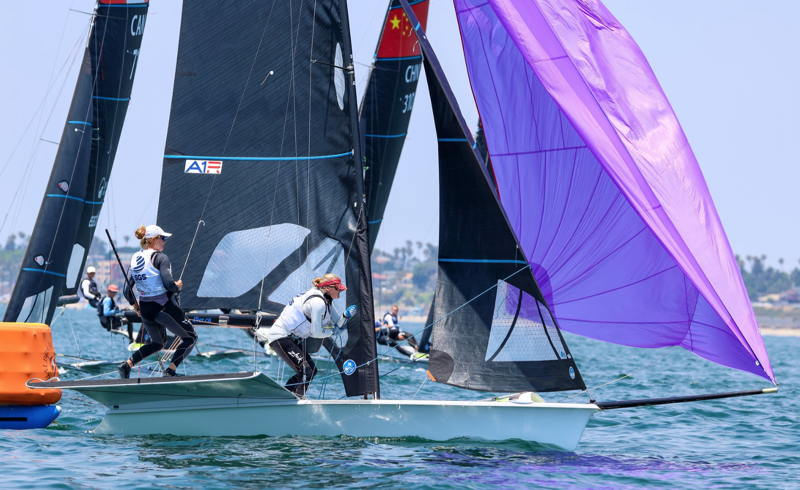 Paris Henken and Helena Scutt on course to second place in the 49'er FX class.