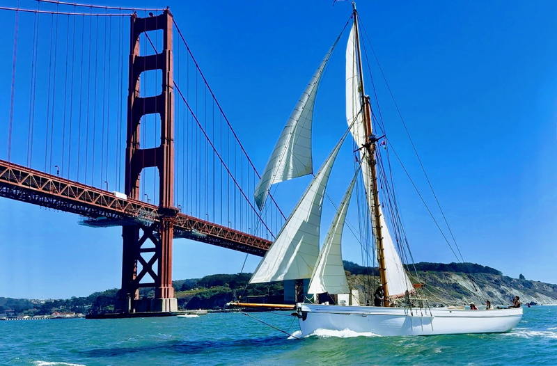 Tally Ho arriving under the Golden Gate Bridge.