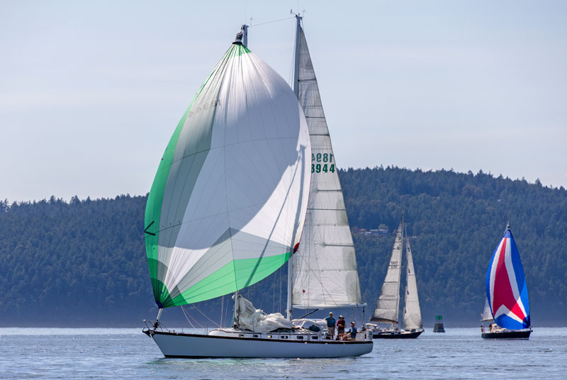 Boats with spinnakers