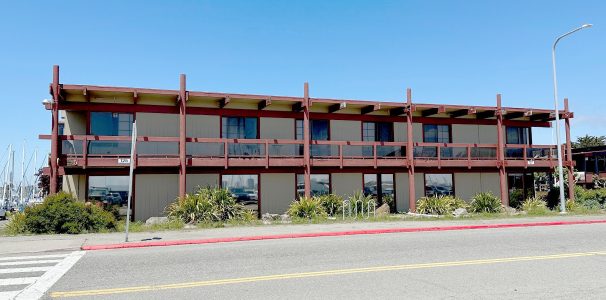 125-127-University_Outside3