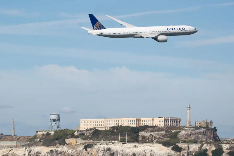 A United 777 is scheduled to deliver your luggage to Marina Green.