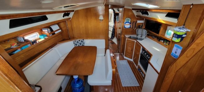 1_Vantage-salon-fwd-1