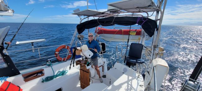 4_Vantage-cockpit-aft-1