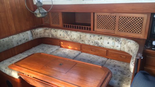 4D8875A8-EEA4-4240-BC88-B9130B3A796D-BoatCabinInterior-0