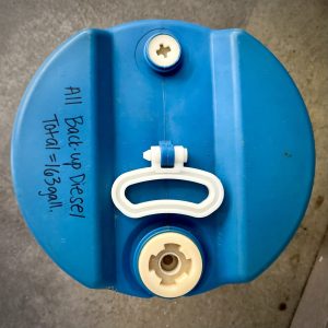 16-Blue-Diesel-Can-b