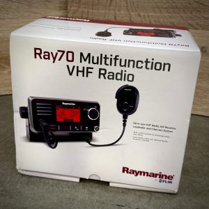 23-VHF-Radio-a
