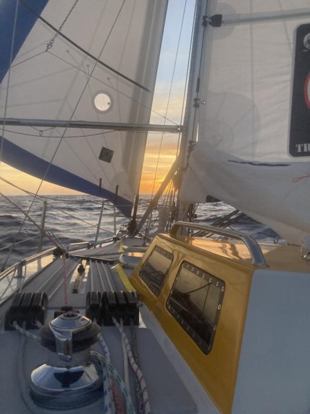 The 19' Skookum heads West in the trades. 