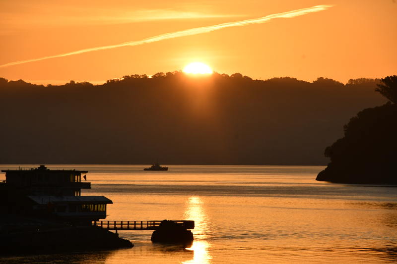 Sunrise on Sunday the 29th suggested a good day ahead. 