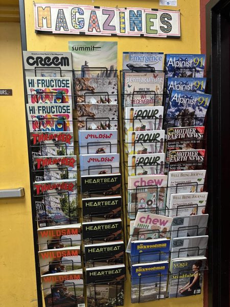 At this local grocer, Gen Z and Millenials are rediscovering the peace and joy of relaxing with a a magazine. 