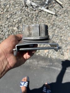 Mast-Base-Clips-into-Mast-plate
