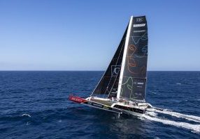 IDEC SPORT is the 103' trimaran currently in the southern Indian Ocean looking to break a record.