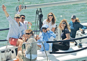 Latitude-38-Crew-daysailing