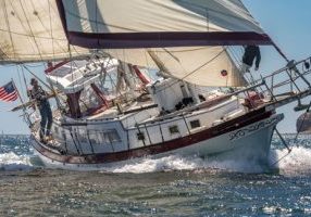 Schooner Pegasus with a bone in her teeth